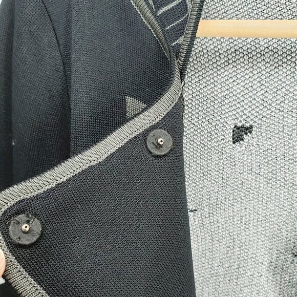 Ming Wang Top Button Cardigan Women's Size S Black Gray Triangle - Picture 9 of 10